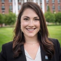 Rachel Lott headshot