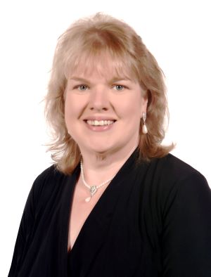 Amy Stevens headshot